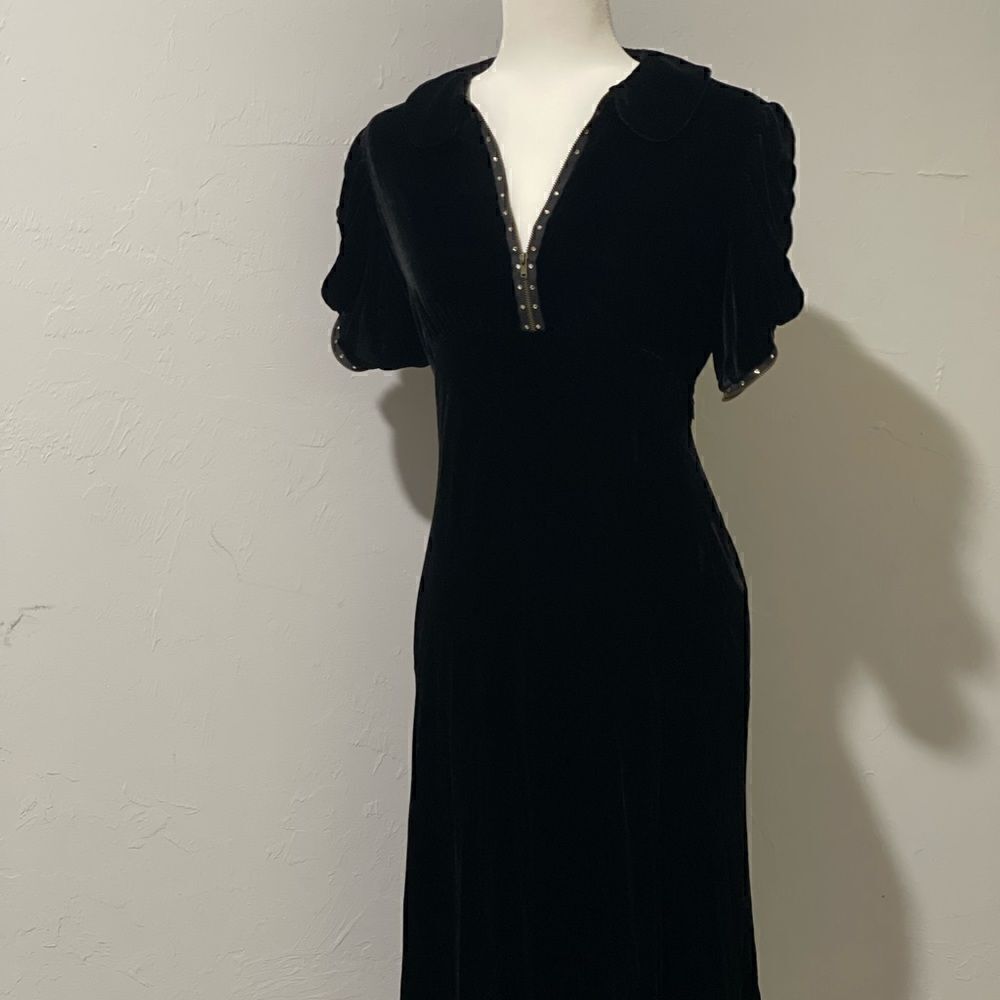 Vivienne Tam Black velvet Peter Pan collard rhinestone puff sleeve Silk blend 2